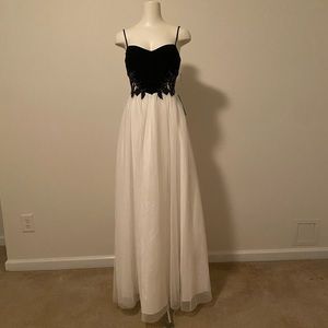 🆕 BANites size 3 blk/wht special occasion dress